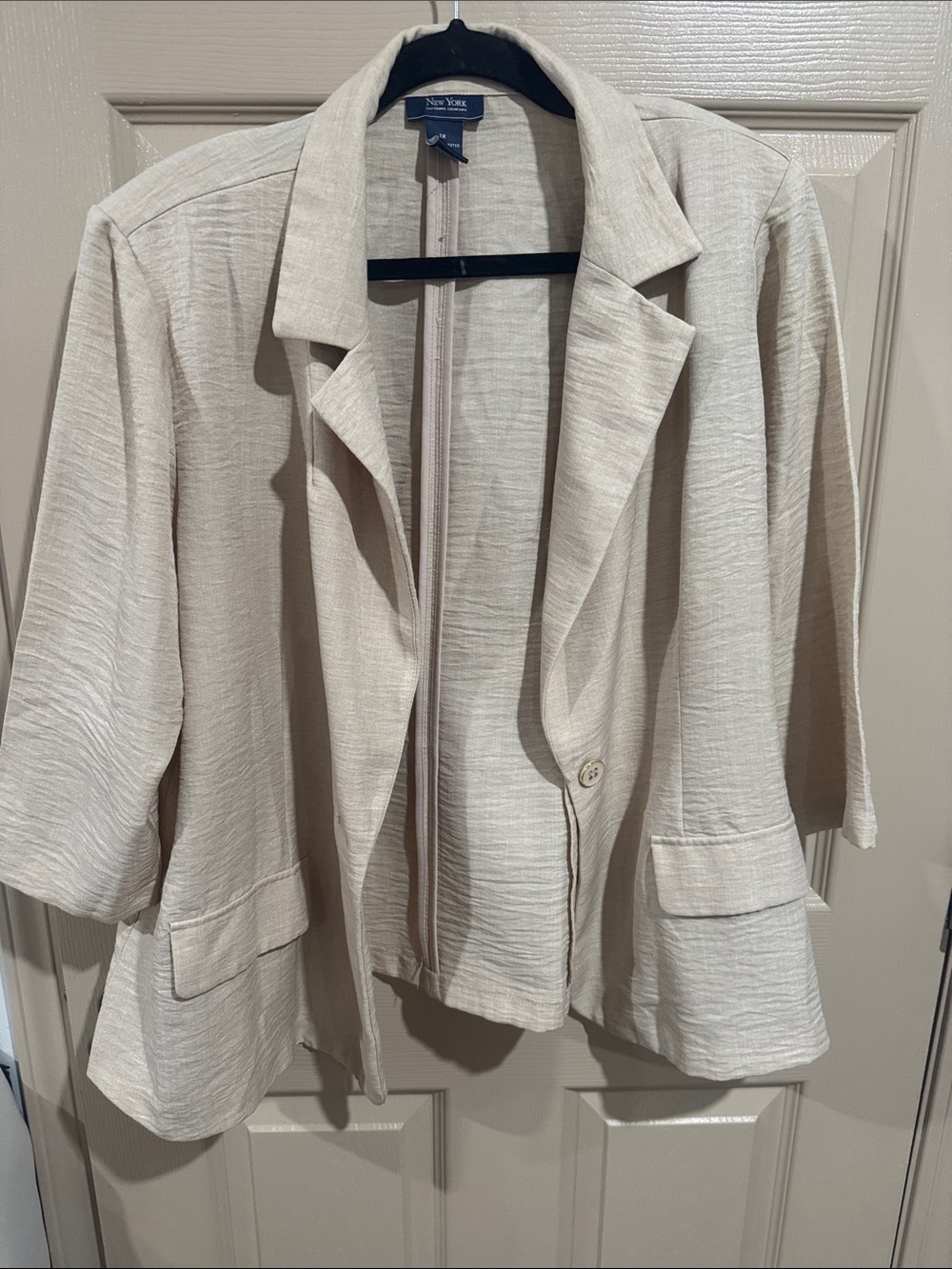 New York & Company Cream Open-Front Blazer